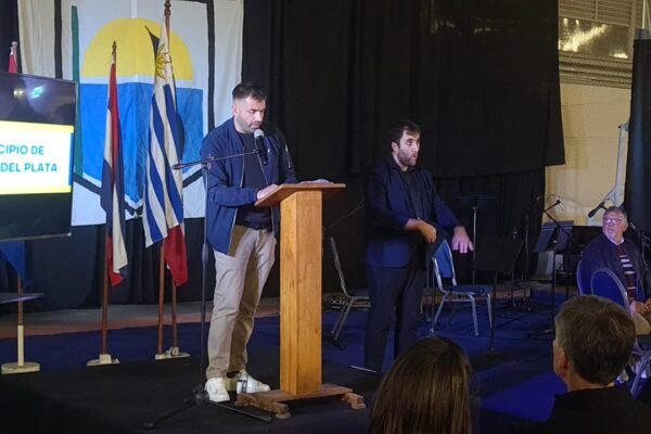 Richard Mariani asumió