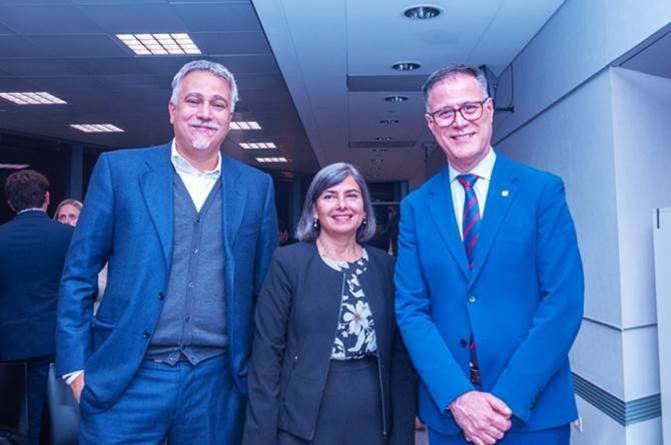 Antel conectará 100 pueblos